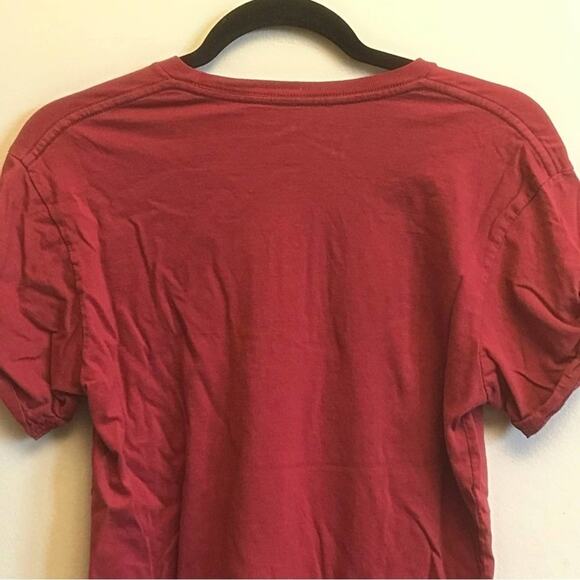 Harry Potter S red short sleeve t-shirt platform 9-3/4 train station - Picture 6 of 7